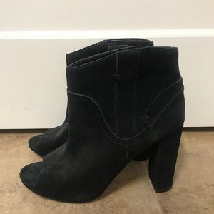 Vince Camuto Black bootie